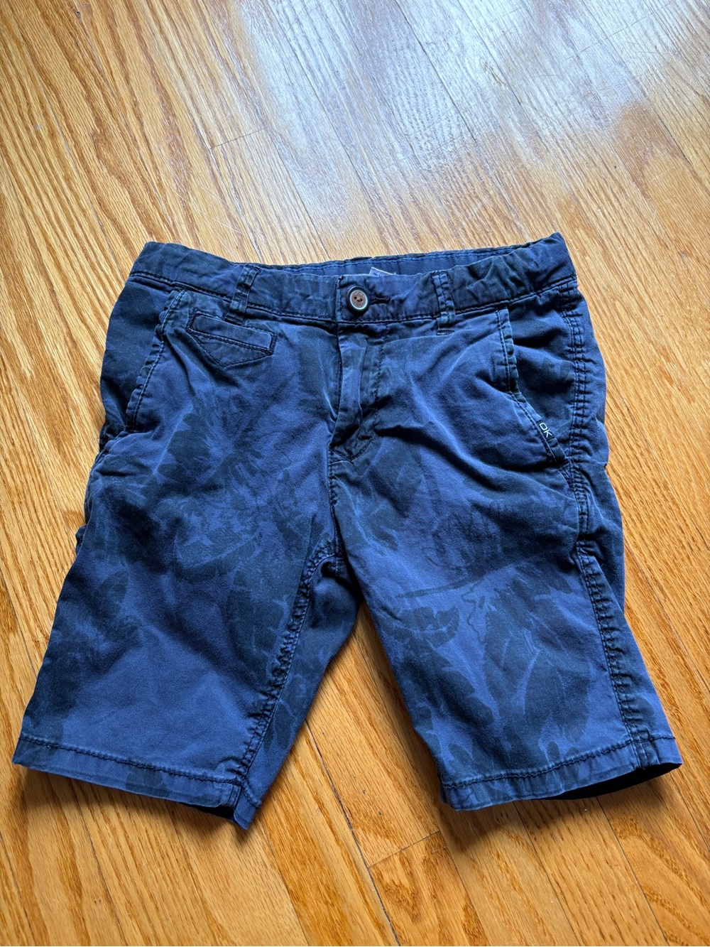 Boys OKAIDI (Jacadi Paris sister brand)  Navy Floral-Print Casual Shorts Size 7A